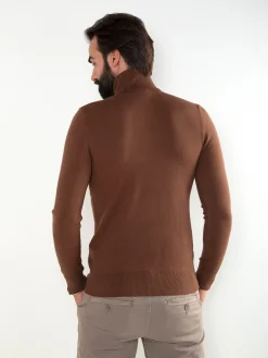 Camisola de malha fina com gola alta