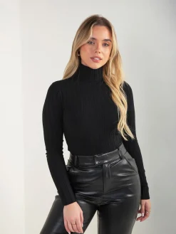 Camisola justa malha canelada