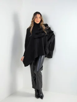 Camisola larga preta de malha com pelo