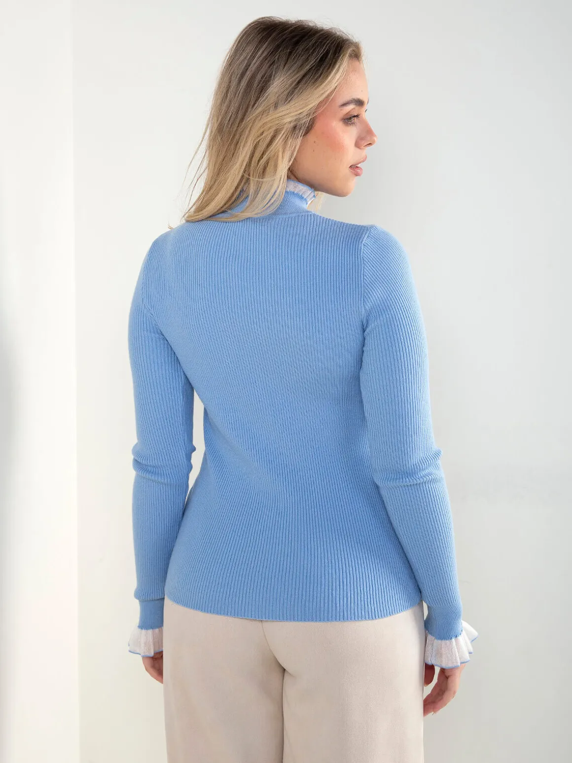 Camisola malha canelada com detalhes