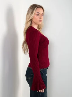 Camisola malha canelada com mangas flare