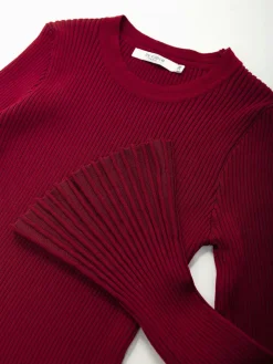 Camisola malha canelada com mangas flare