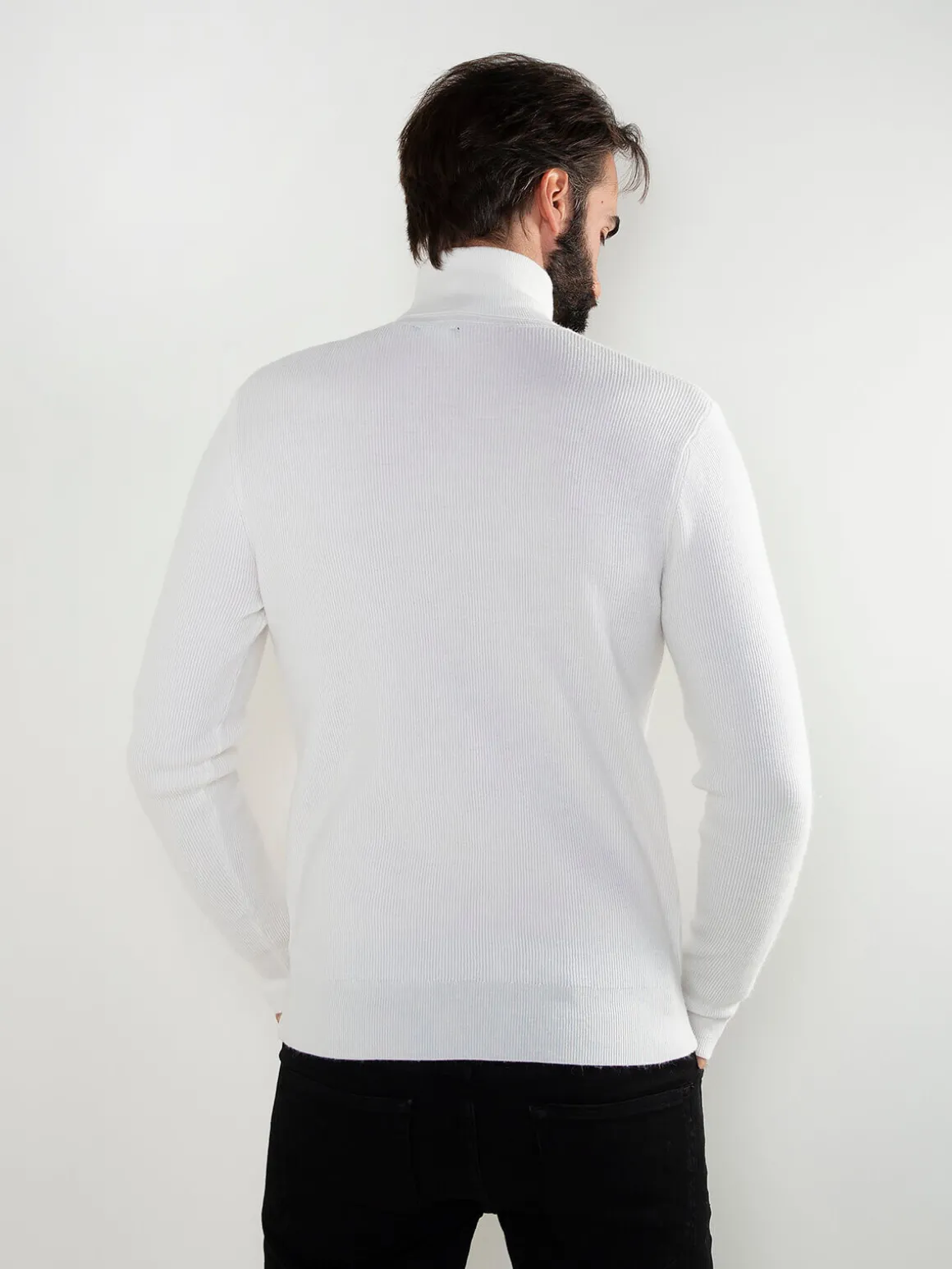 Camisola malha canelada com gola alta