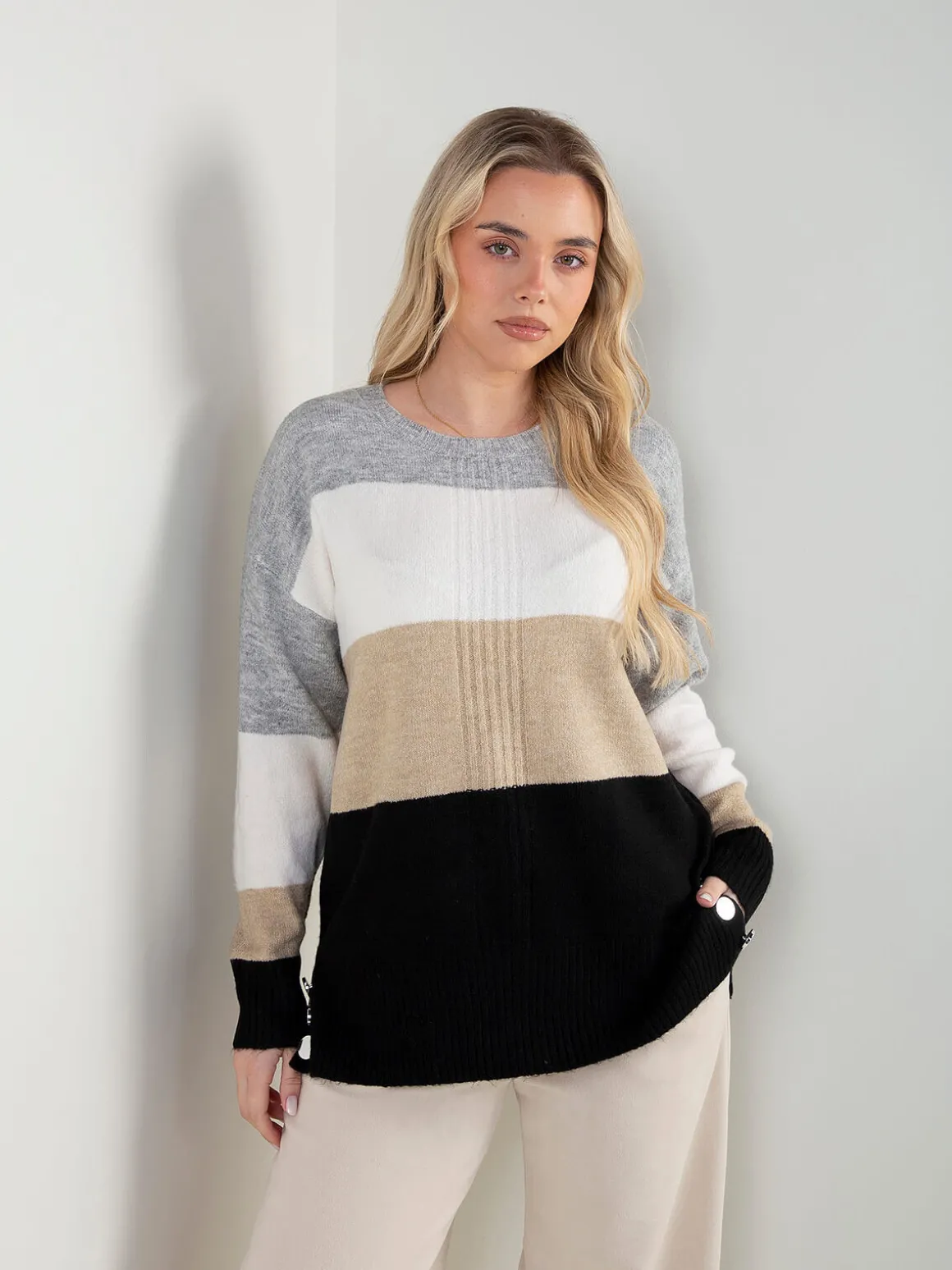 Camisola malha color block com botões