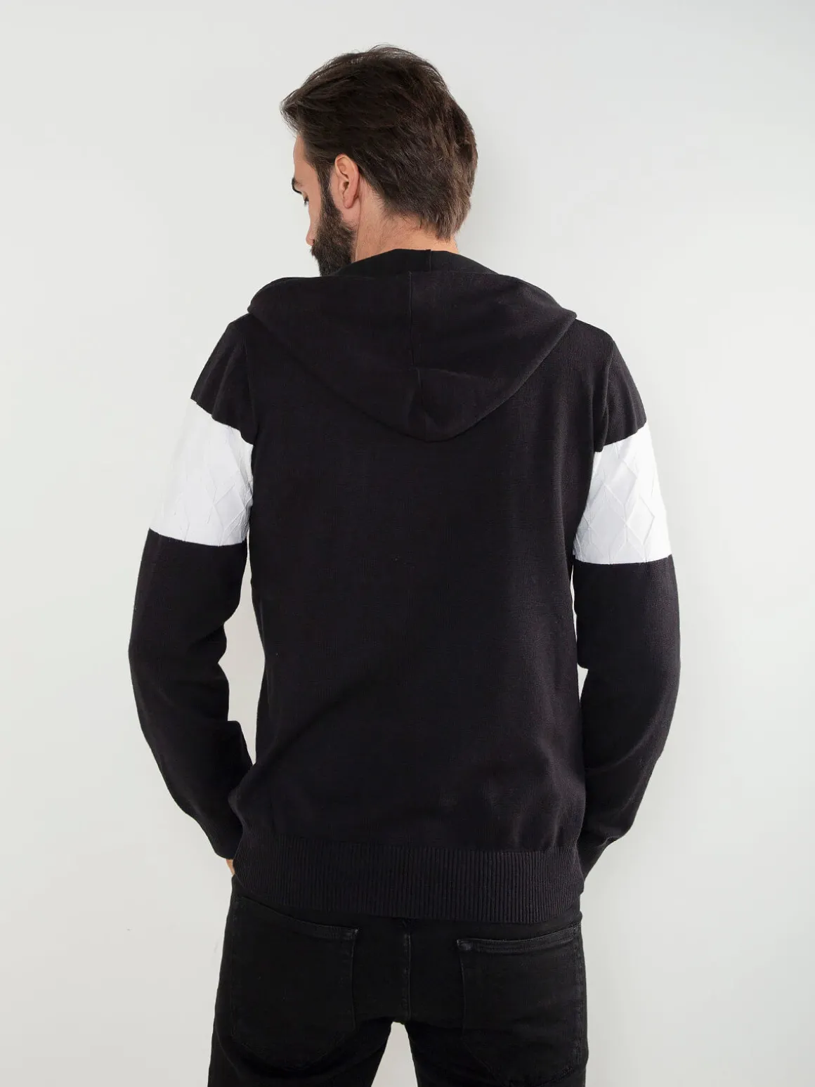 Camisola malha color block com capuz