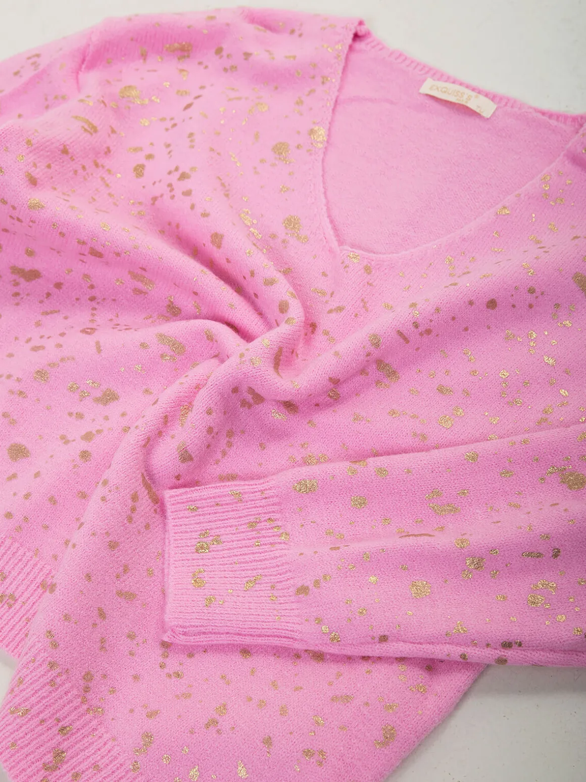 Camisola malha com detalhes dourados