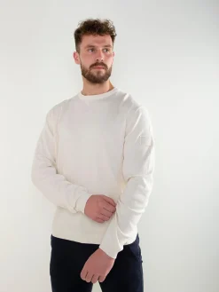 Camisola malha com etiqueta bordada