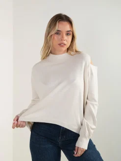 Camisola malha com ombros recortados