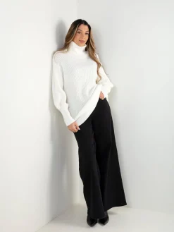 Camisola malha estruturada oversized gola alta