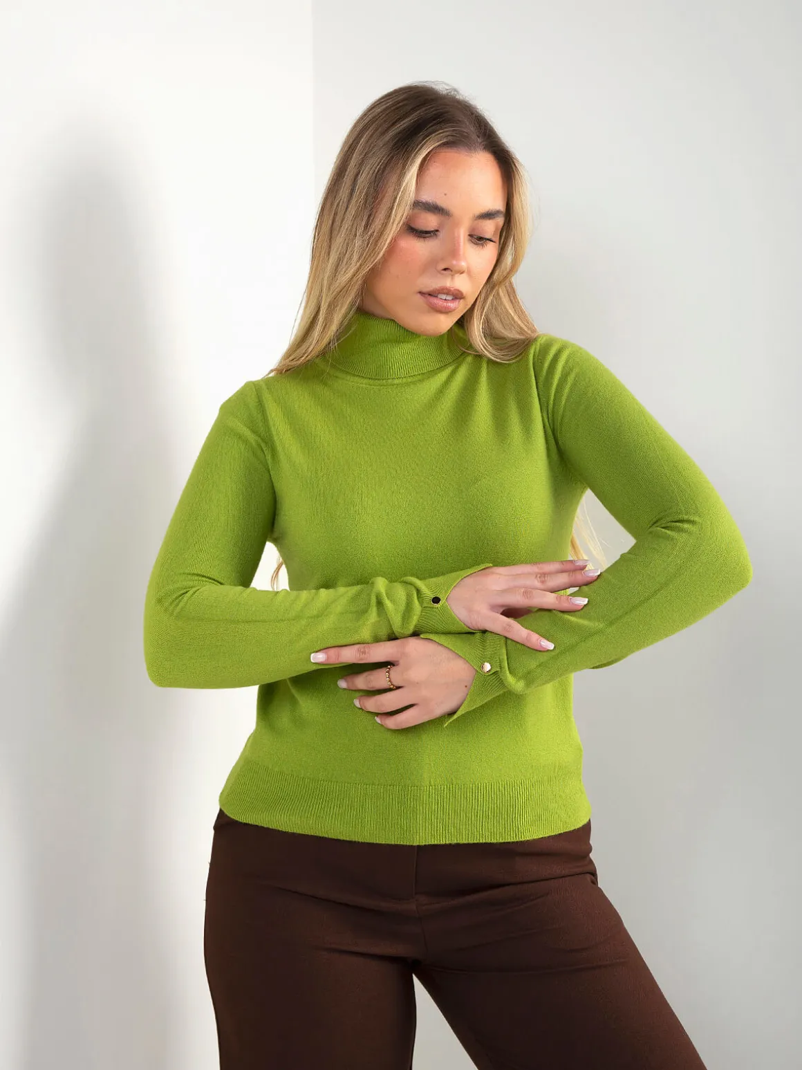 Camisola malha fina com abertura