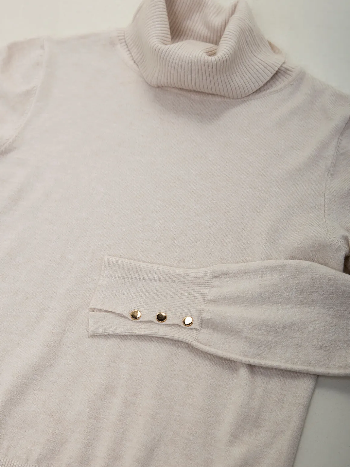 Camisola malha fina com detalhe