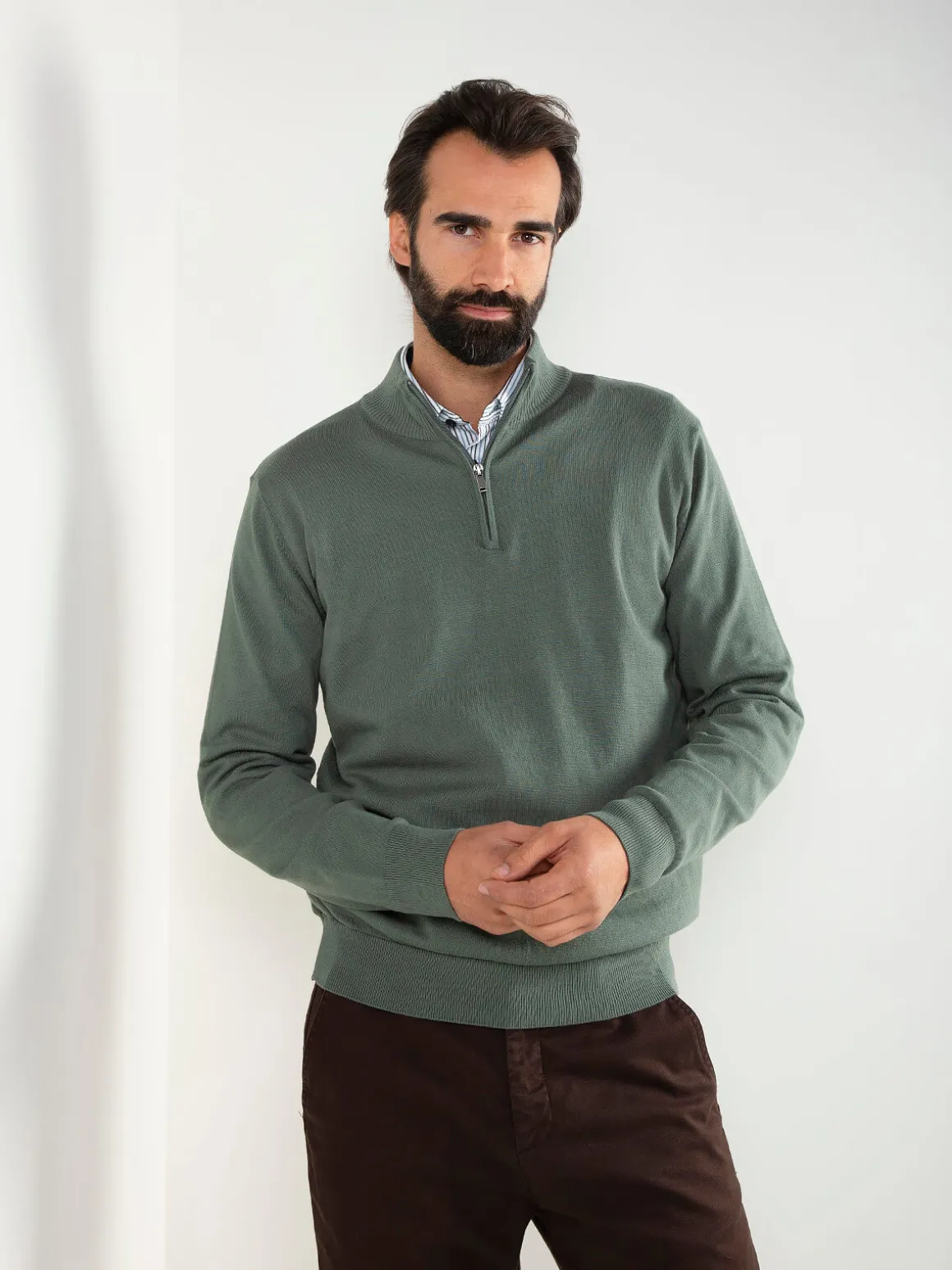 Camisola malha fina com fecho