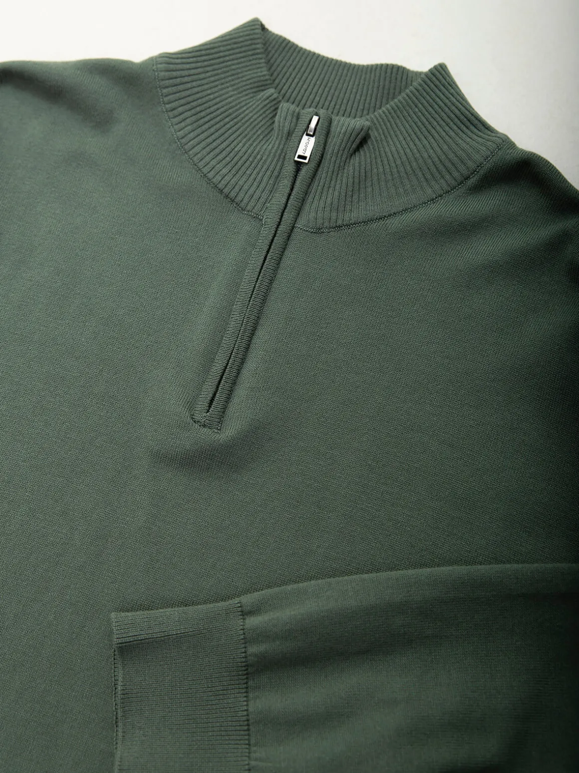 Camisola malha fina com fecho