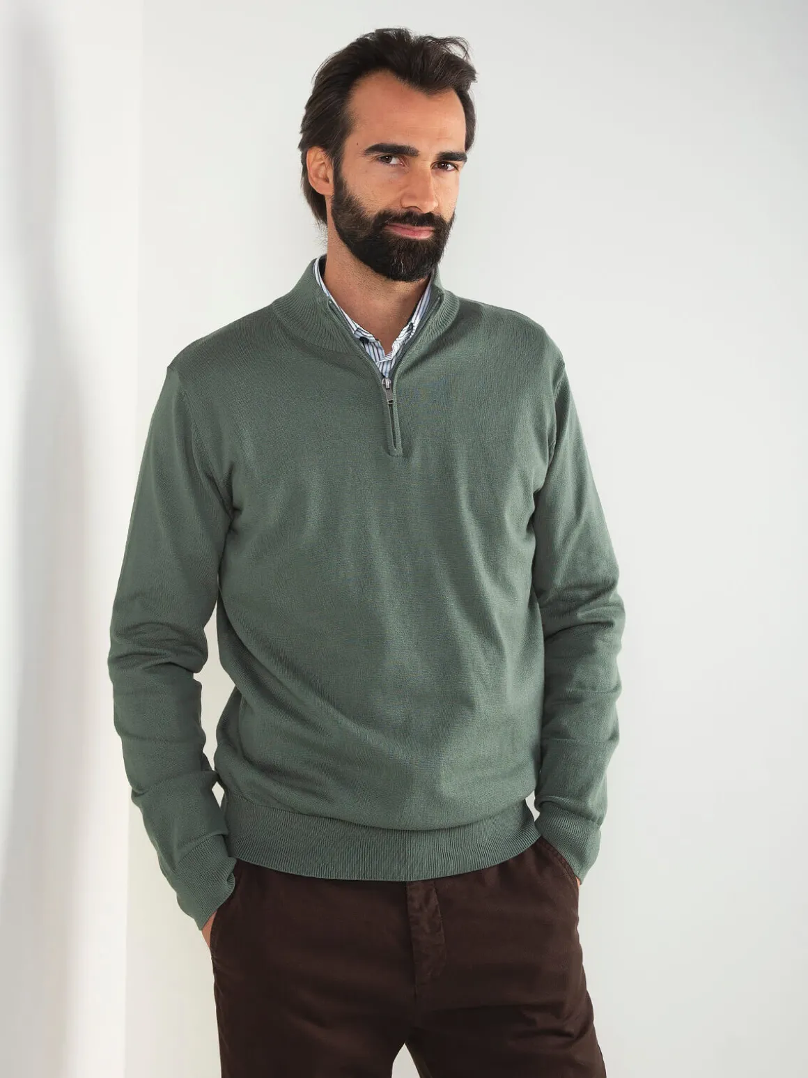 Camisola malha fina com fecho