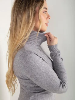 Camisola malha fina com gola alta