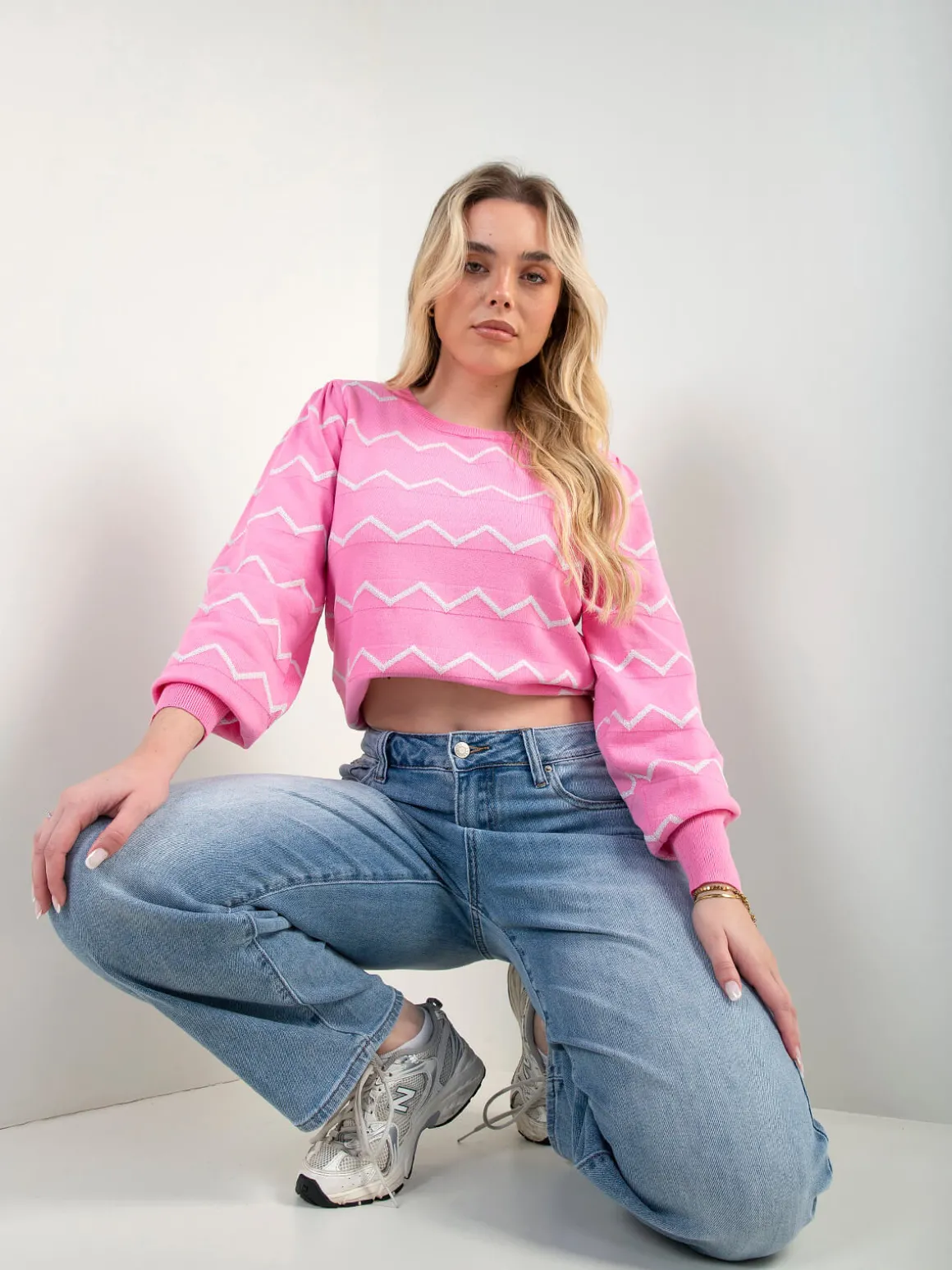 Camisola malha rosa com padrão zigue-zague