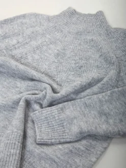 Camisola malha texturizada gola perkins