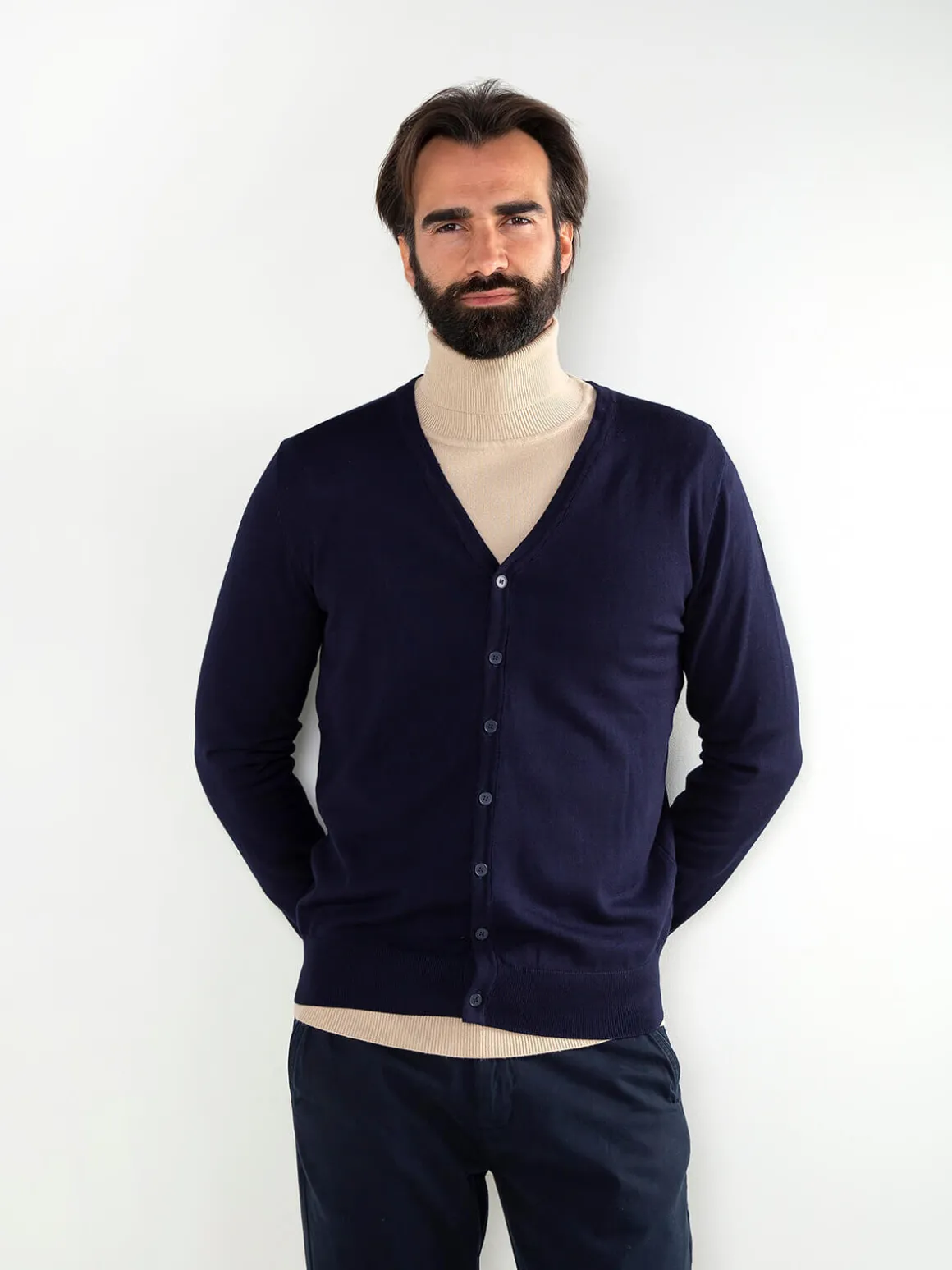 Cardigan com gola em V