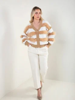 Cardigan às riscas com detalhe pelo