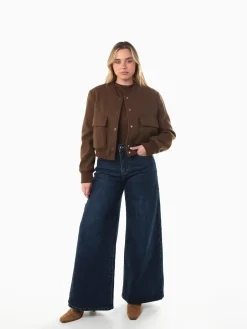 Casaco bomber com bolsos