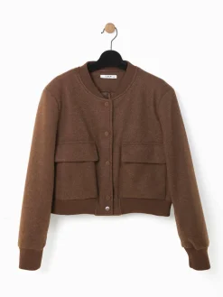 Casaco bomber com bolsos