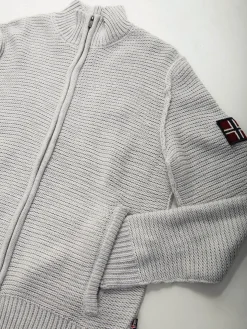 Casaco de malha com gola subida