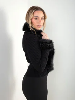 Casaco malha canelada com pelo