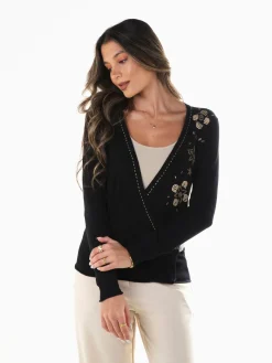 Casaco malha com bordados