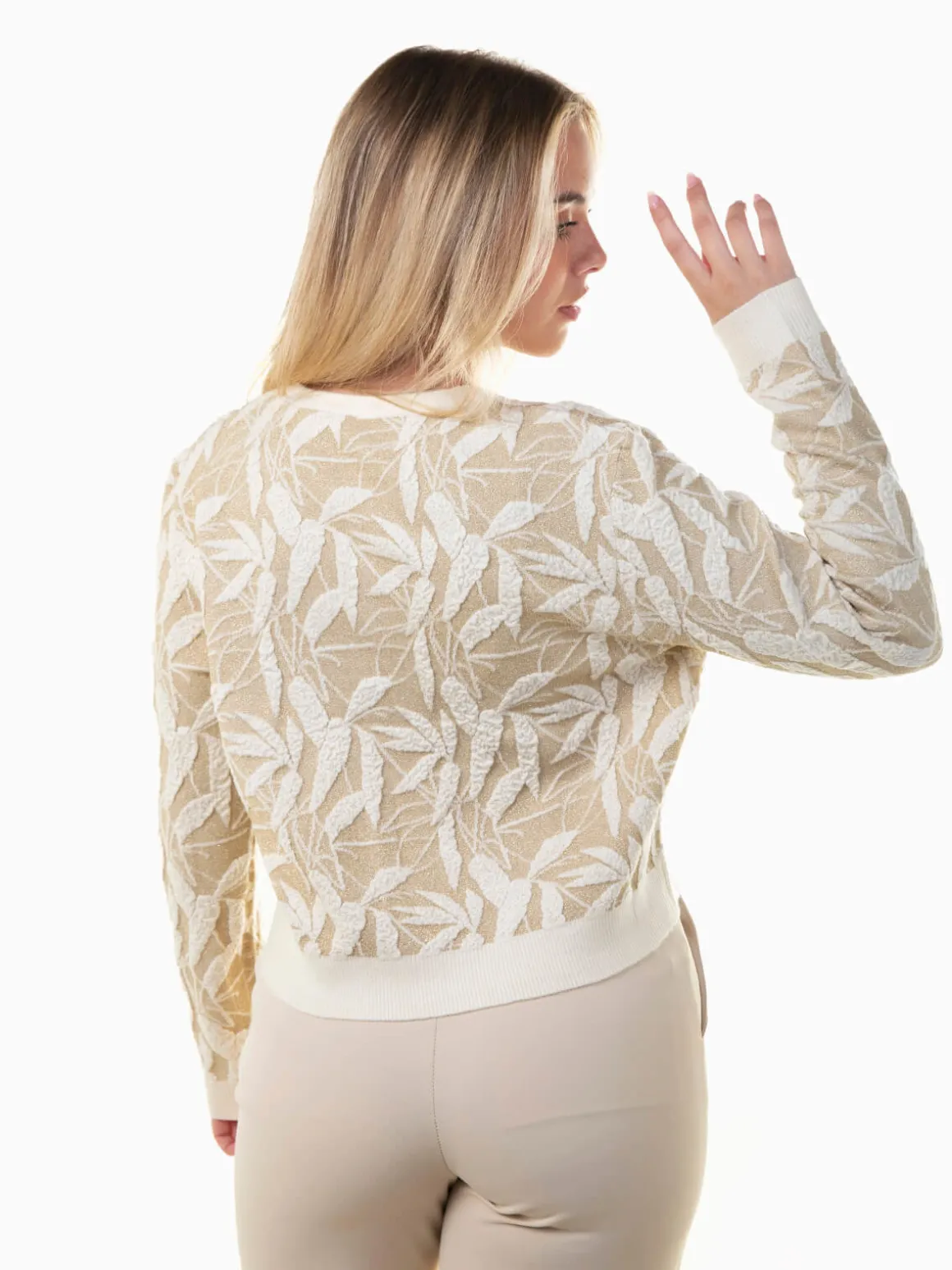 Casaco malha com textura folhas