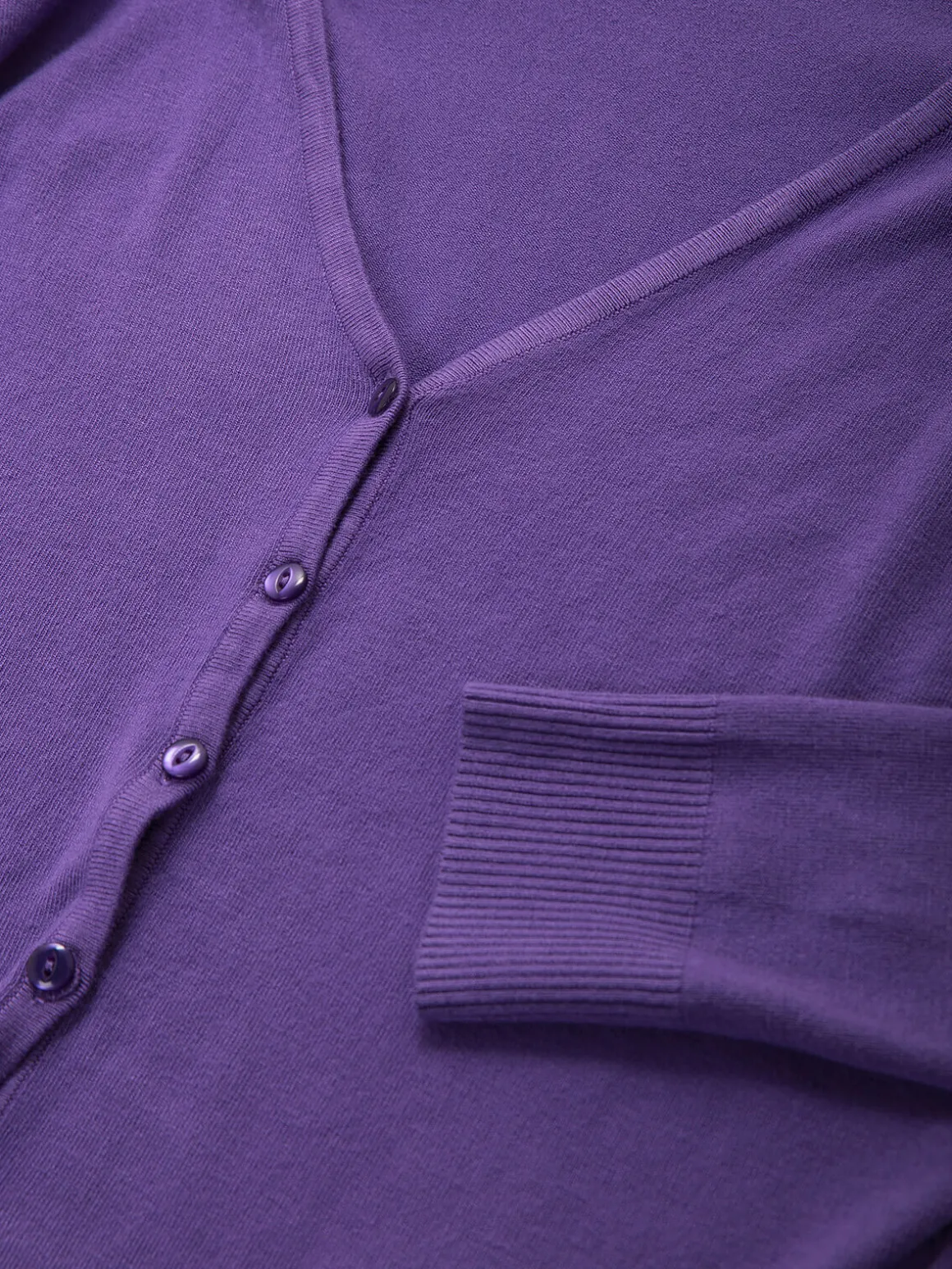 Casaco malha decote em V