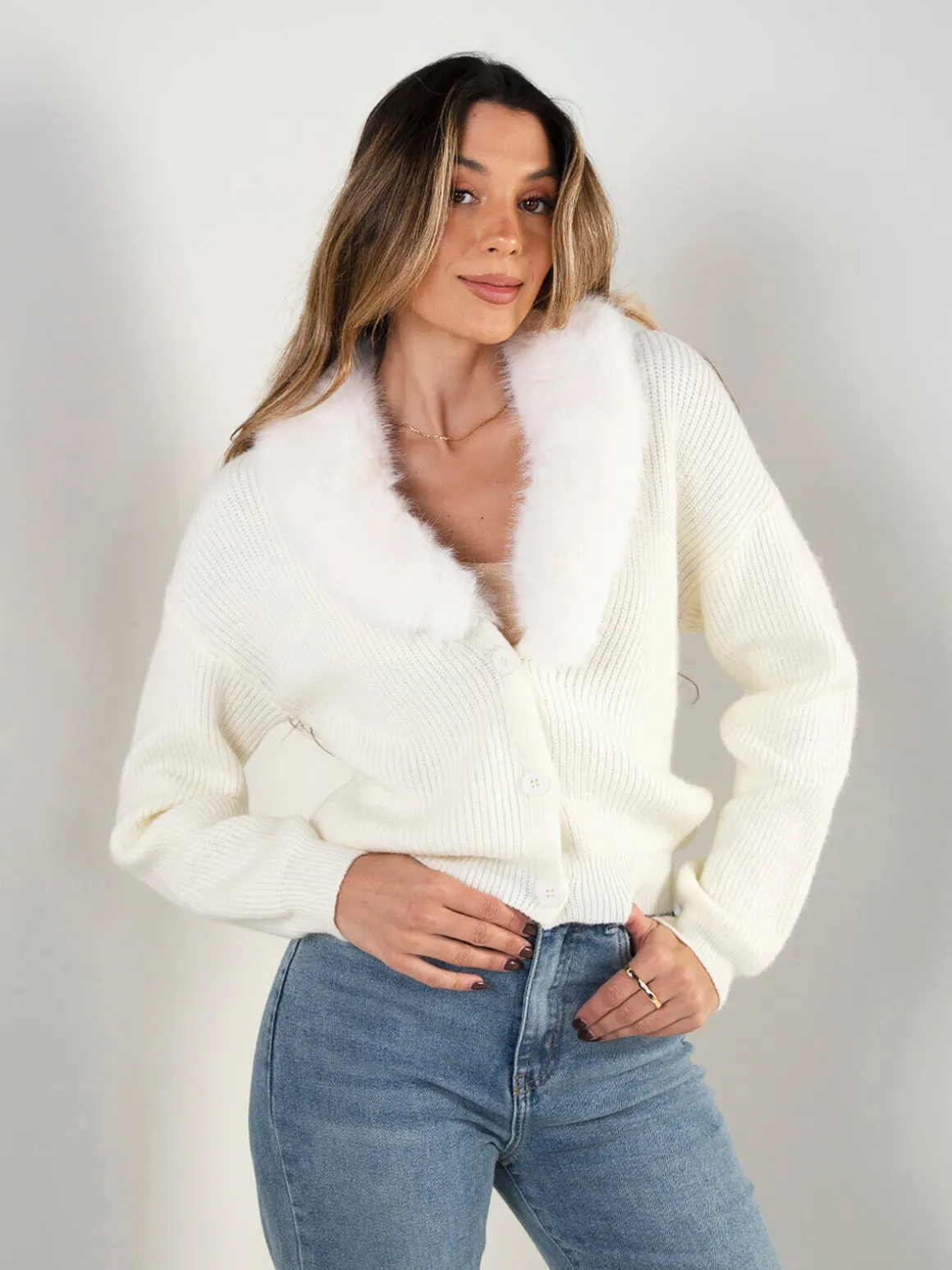 Casaco malha pérola com pelo removível