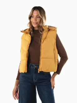 Colete acolchoado amarelo com capuz