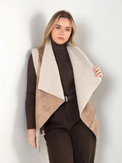 Colete efeito pelo encaracolado