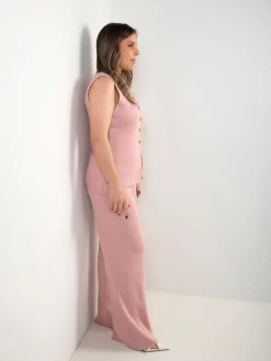 Conjunto em malha com colete e calças