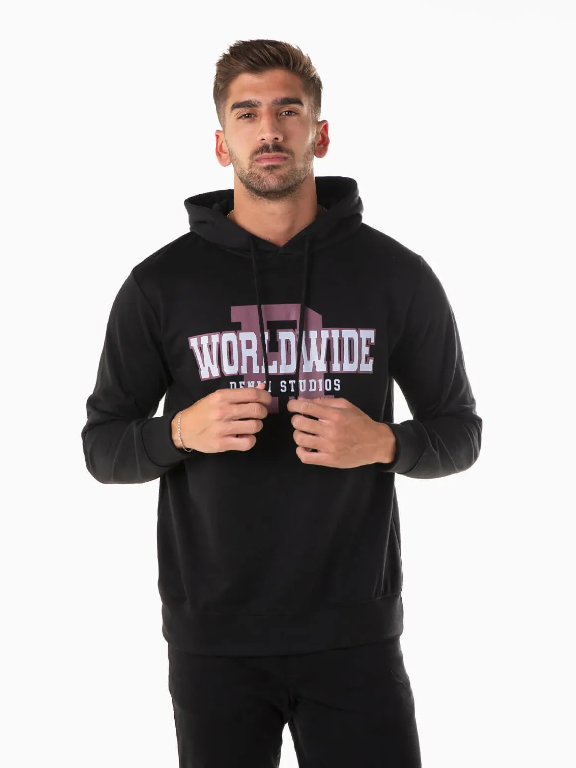 Hoodie preta com estampado