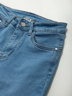 Jeans flare efeito push-up