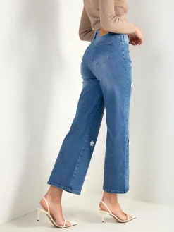 Jeans wide leg com aplicações florais