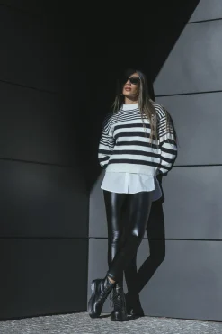 Leggings elásticas efeito pele