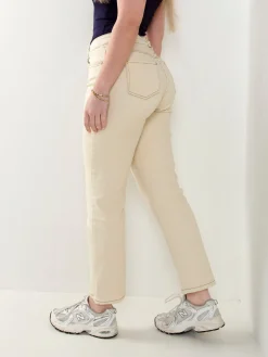 Mom jeans bege cintura alta