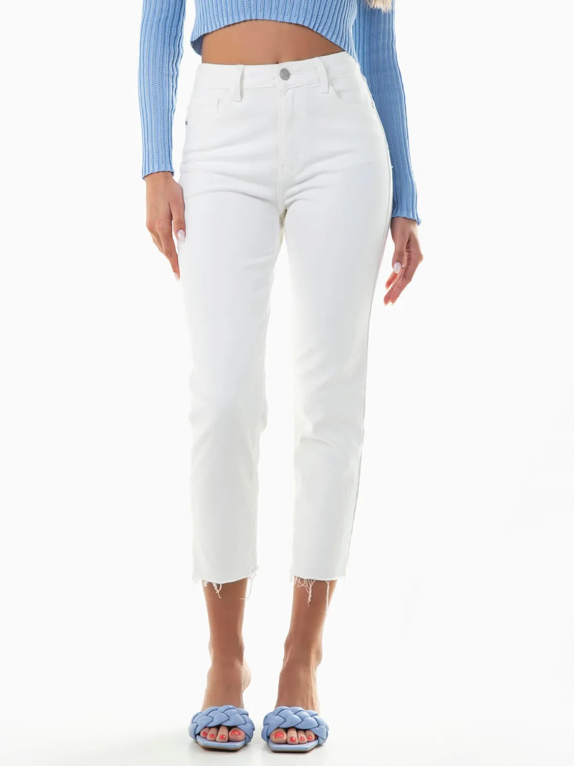 Mom jeans brancas base desfiada