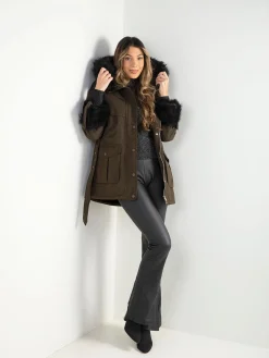 Parka acolchoada com cinto