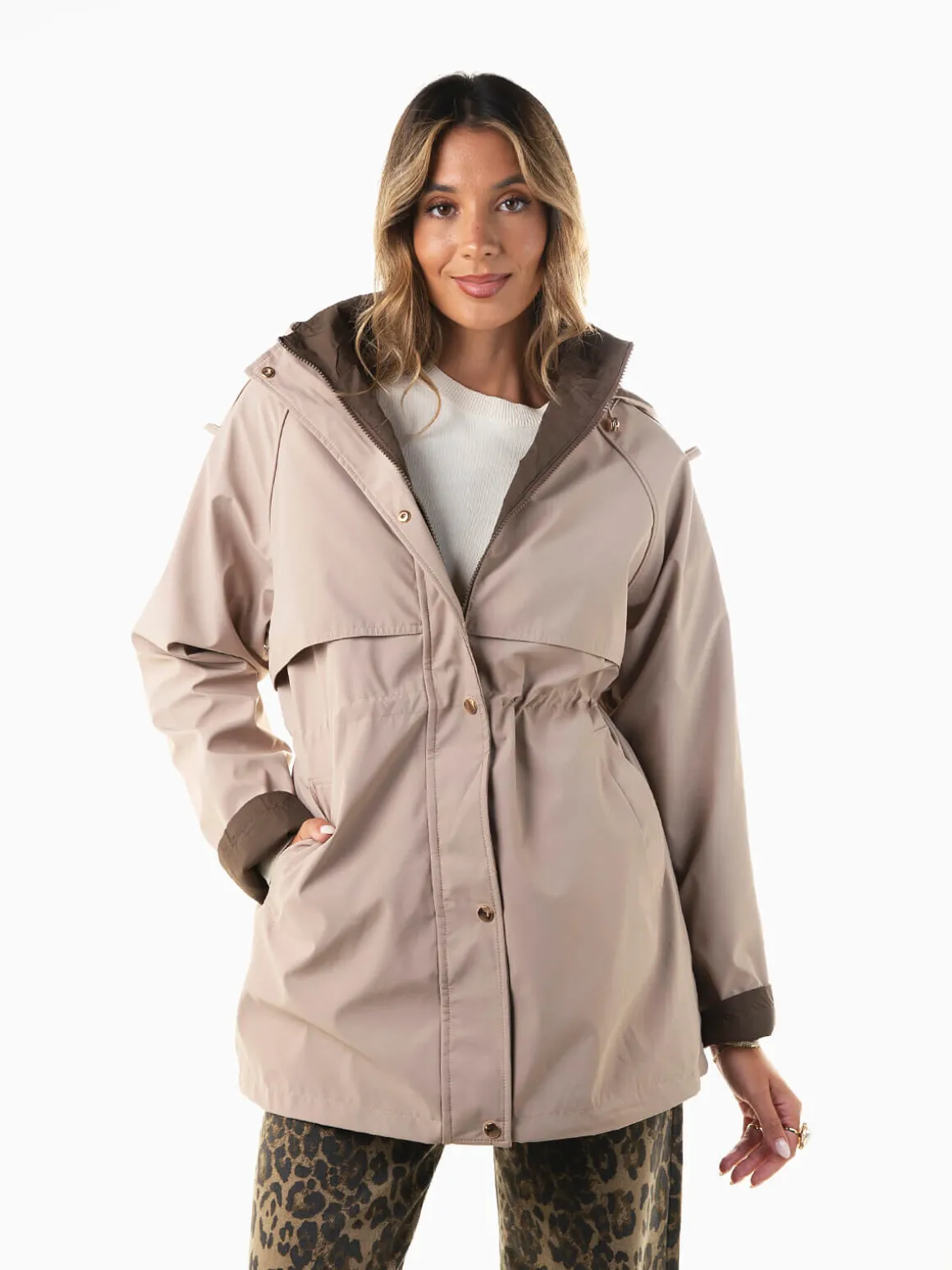 Parka reversível com fívelas