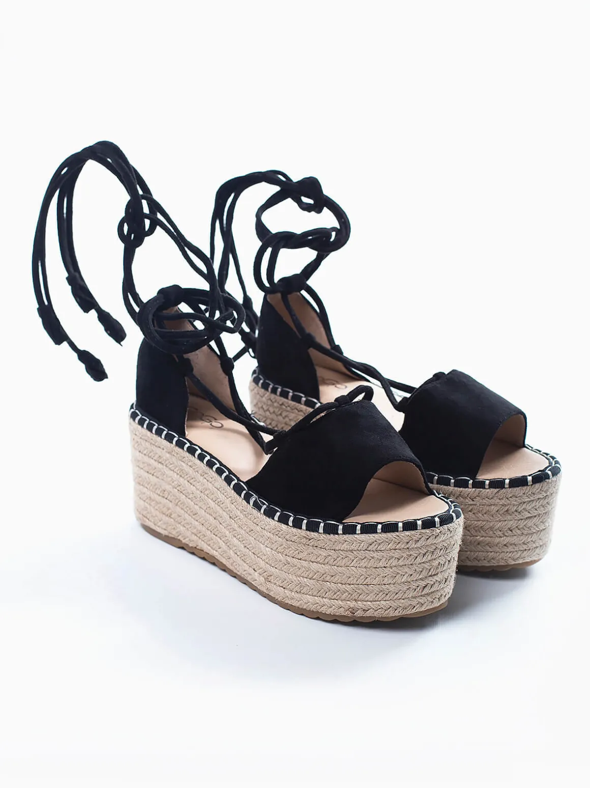 Sandálias plataforma pretas cordões