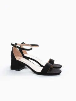 Sandálias tacão pretas veludo