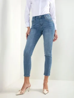 Skinny jeans cintura alta com bordado