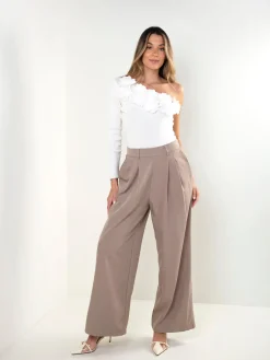 Top assimétrico pérola com flores