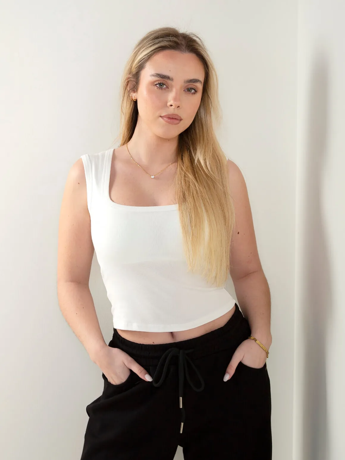 Top justo decote quadrado