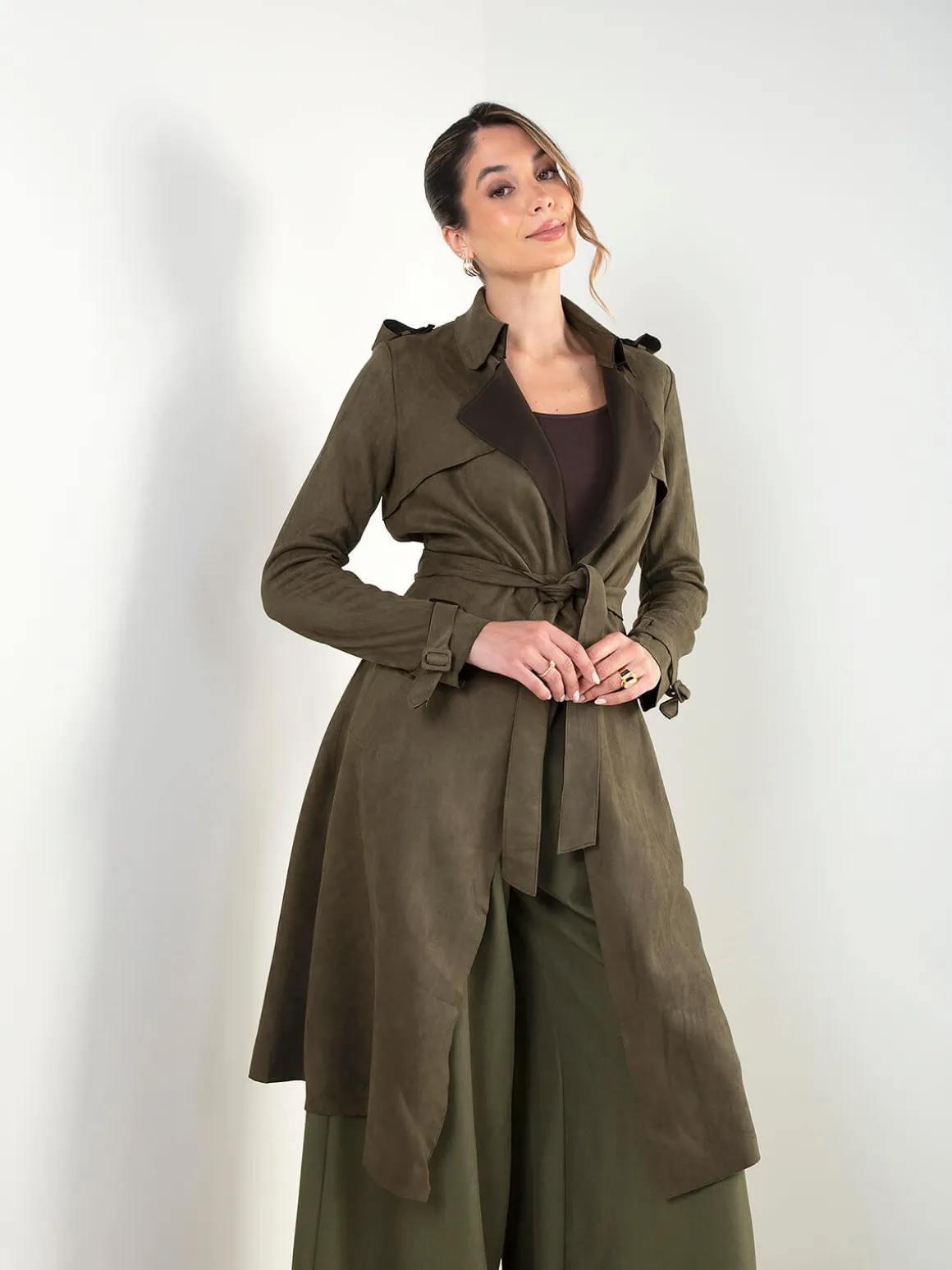 Trench coat efeito camurça com cinto