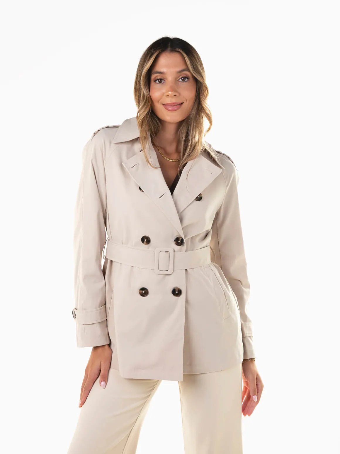 Trench cruzado com cinto