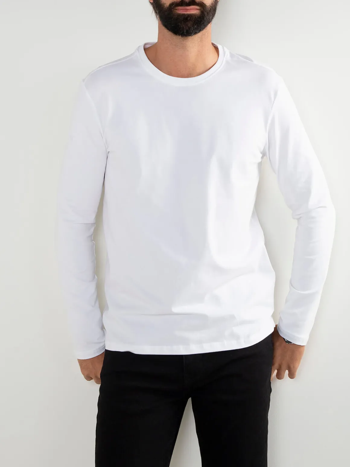 T-shirt branca manga comprida